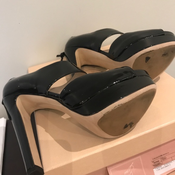 Miu Miu Patent Leather Platform Heels- size 39 - Picture 5 of 5